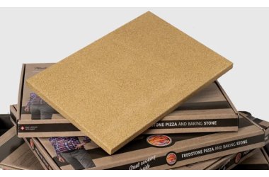 Pizza og bagesten til grill