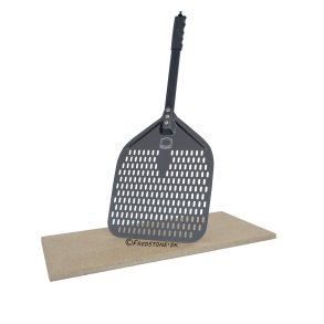 Pizzakit: Fredstone pizza- og bagesten 60,0 x 30,5 cm. i 2,0 cm. og Fredstone pizzaspade.