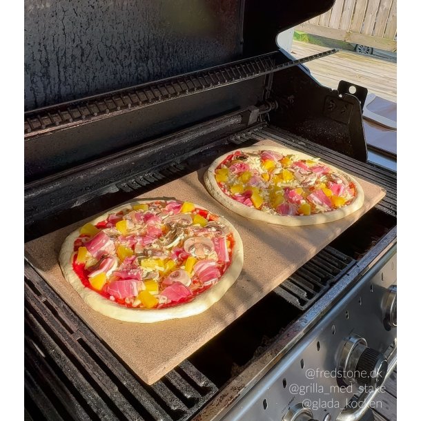 Pizzakit: Dobbelt Fredstone i 2,0 cm. til Q 300, Q 320, Q 3000, Q 3200 inkl. holder og pizzaspade.