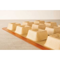 Fredstone Bagest bestr af: Fredstone 44,5 x 30,5 cm. &amp; Fransk Silikoneform Savarins Firkant