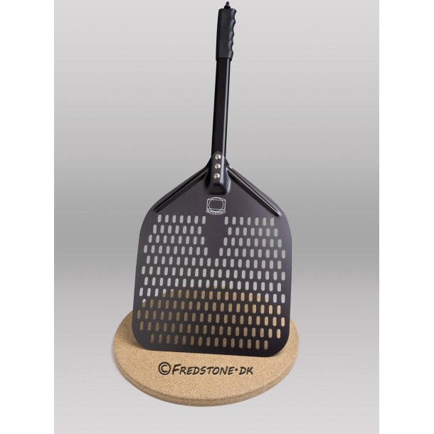 Pizzaindsats til 57 cm kuglegrill. Incl. pizzaspade og Fredstone  36 cm.